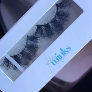 100% Mink Eyelashes. 20-25 wears with proper care! Ig:@kaayminks